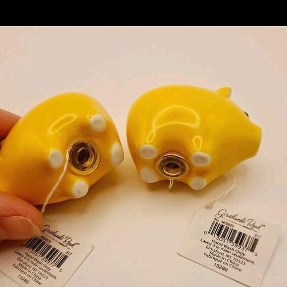 Grasslands Road Pig Salt And Pepper Shakers Miniatures Yellow NWT - Picture 3 of 7